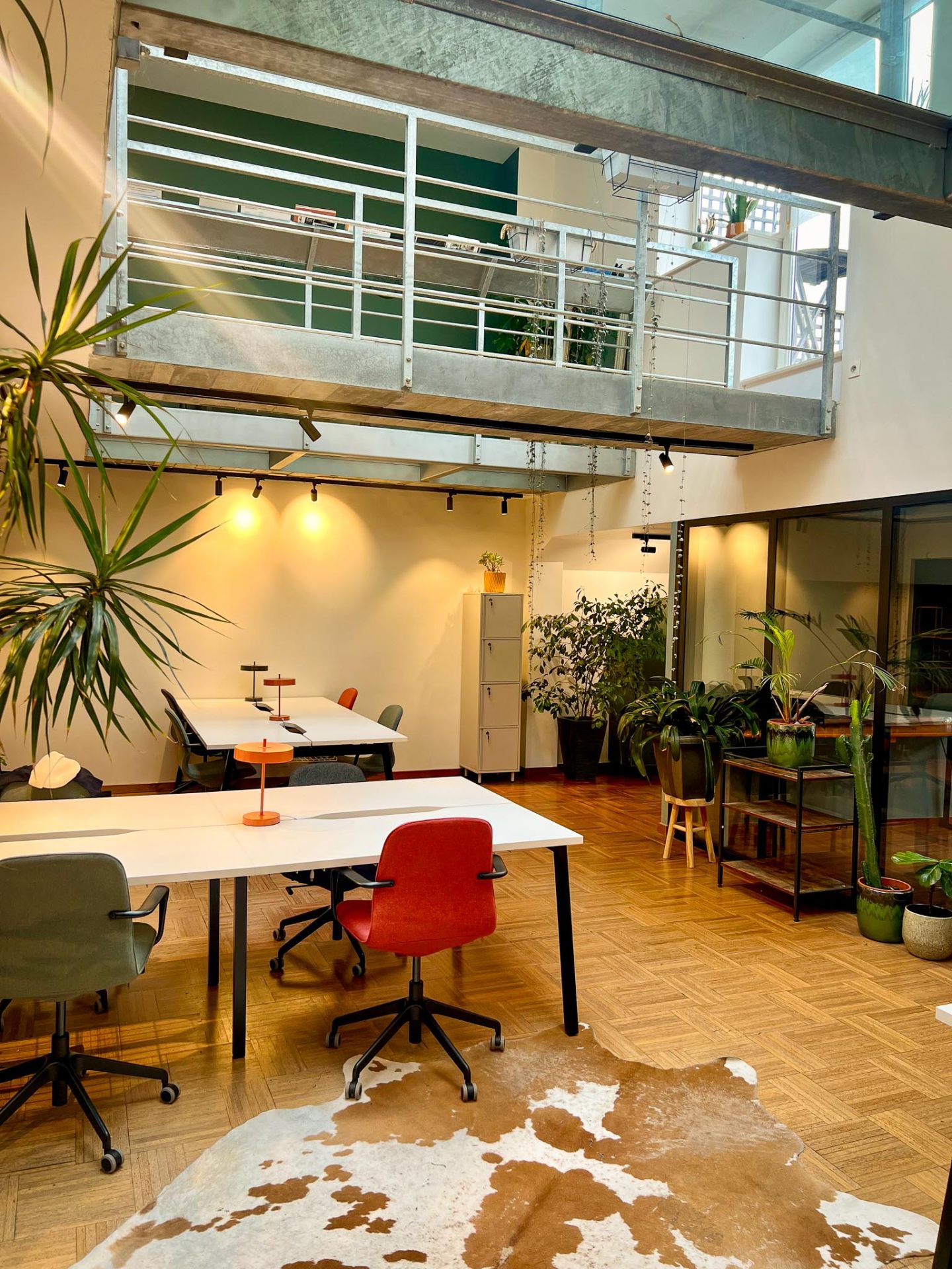 Open space avec mezzanine et verrière au Plateau